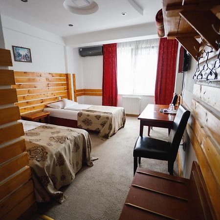 Popasul Sura Hotel Suceava Bagian luar foto