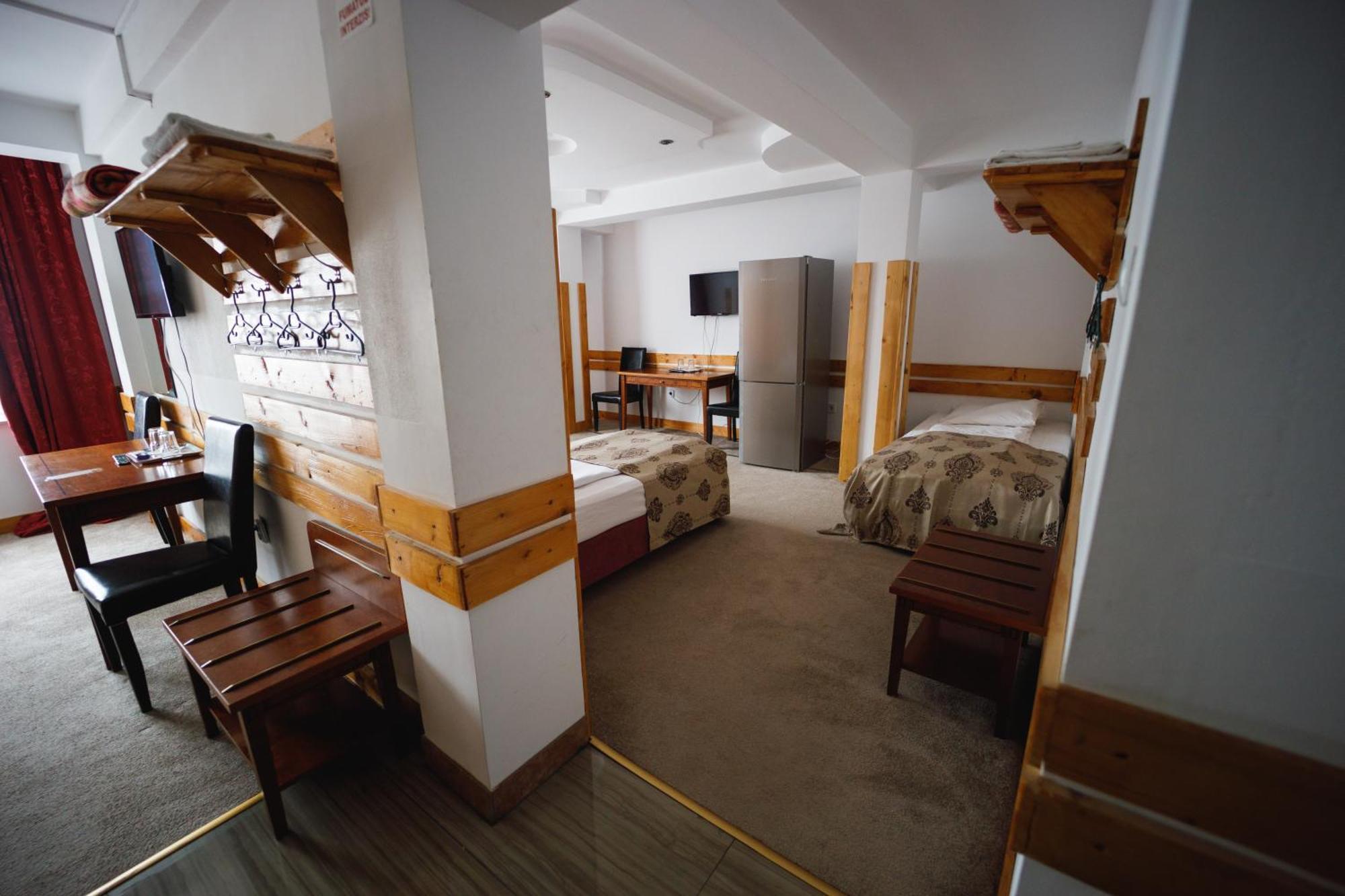 Popasul Sura Hotel Suceava Bagian luar foto