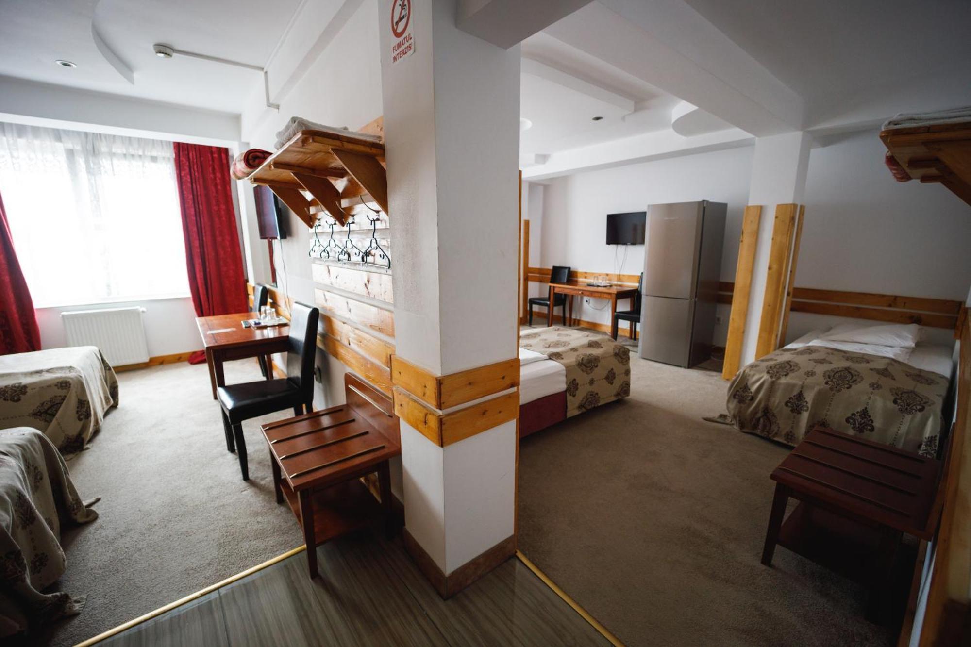 Popasul Sura Hotel Suceava Bagian luar foto