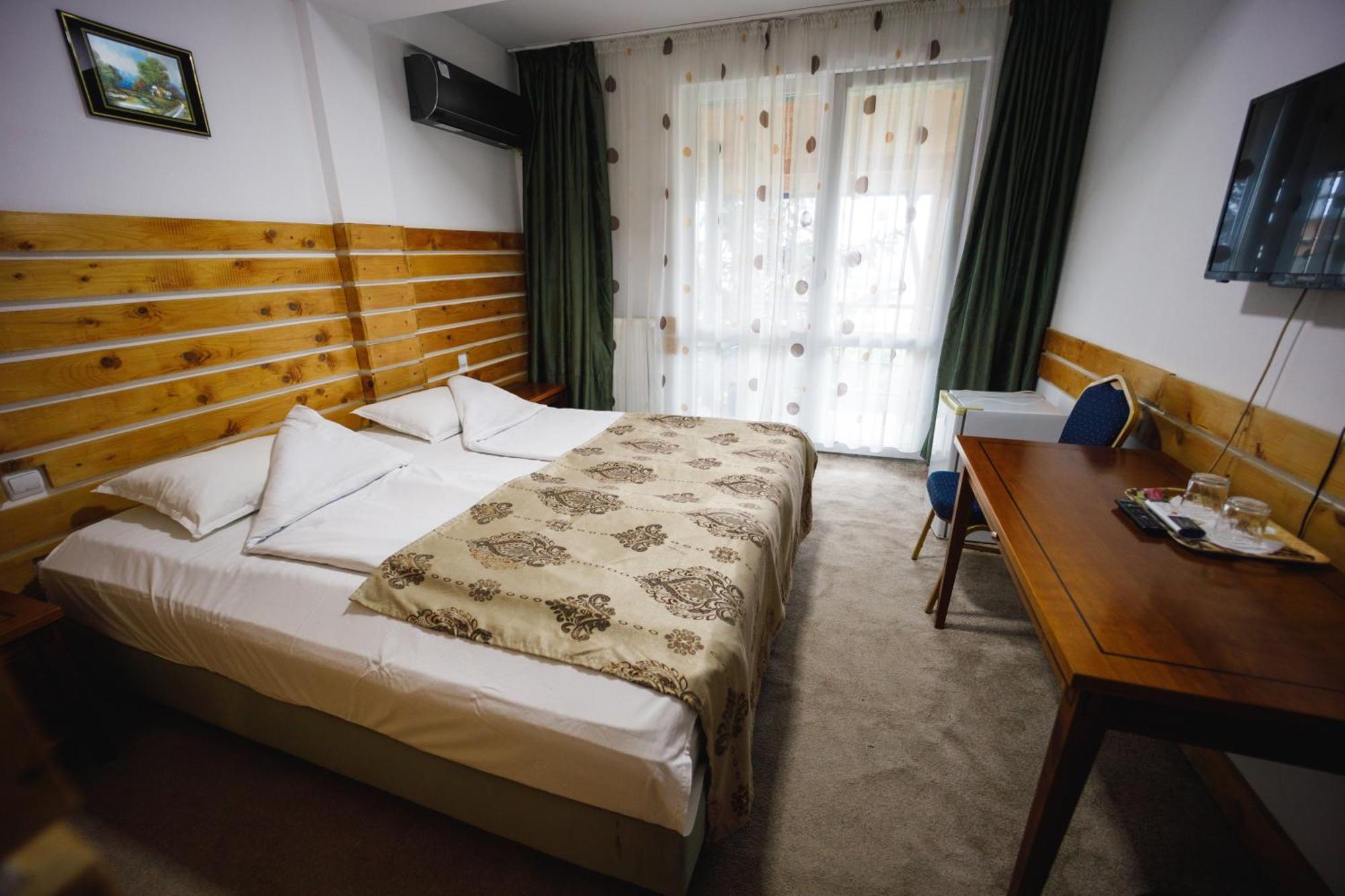 Popasul Sura Hotel Suceava Bagian luar foto
