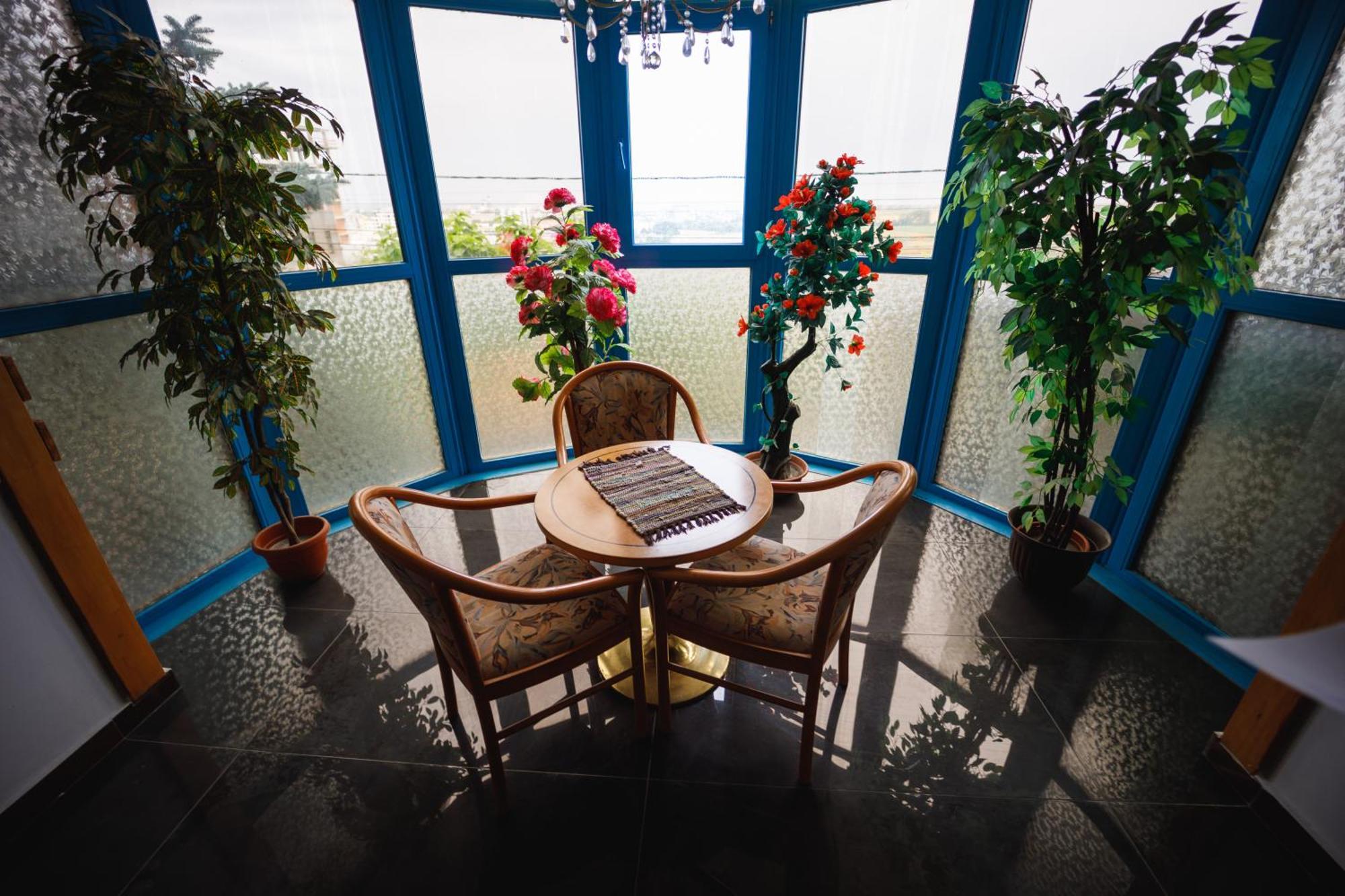 Popasul Sura Hotel Suceava Bagian luar foto