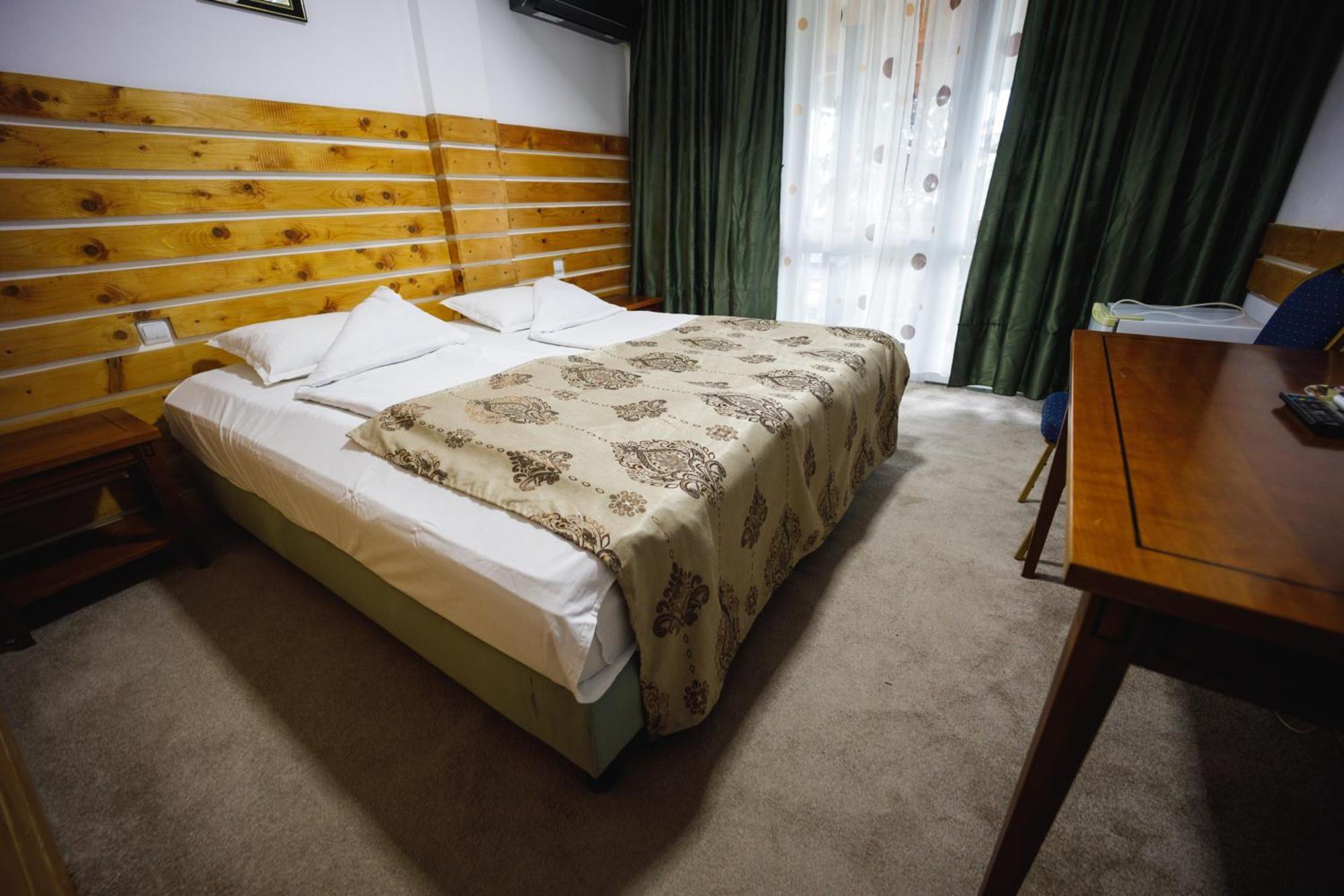 Popasul Sura Hotel Suceava Bagian luar foto