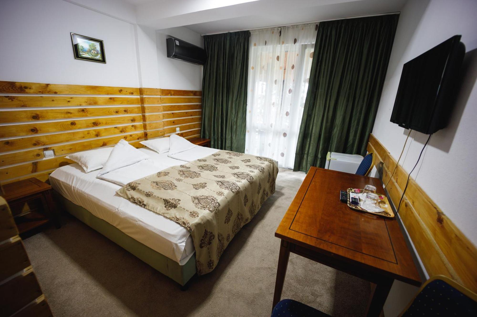 Popasul Sura Hotel Suceava Bagian luar foto
