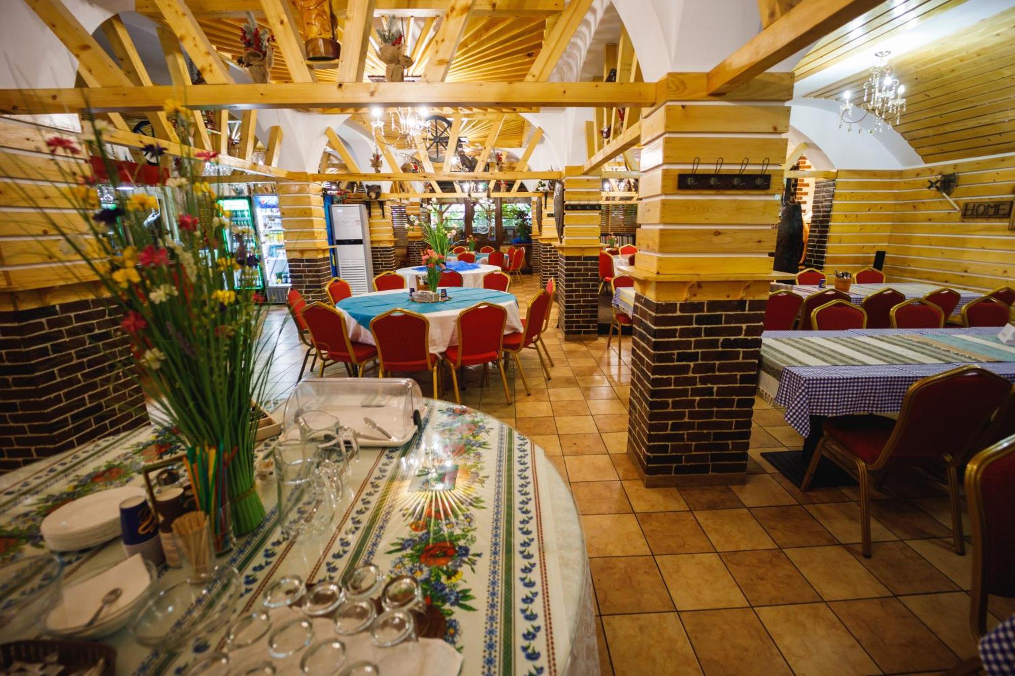 Popasul Sura Hotel Suceava Bagian luar foto