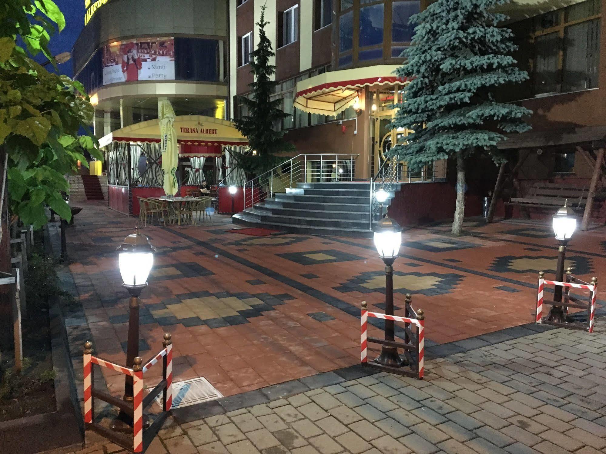 Popasul Sura Hotel Suceava Bagian luar foto